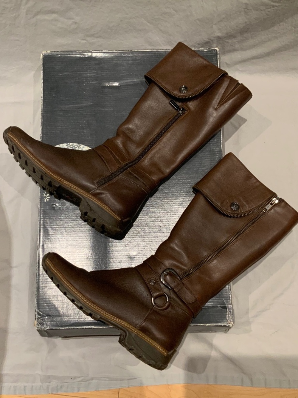Real leather winter boots for women, size 7, colour brown